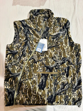 Element Outdoors Squall Midweight Vest NWT